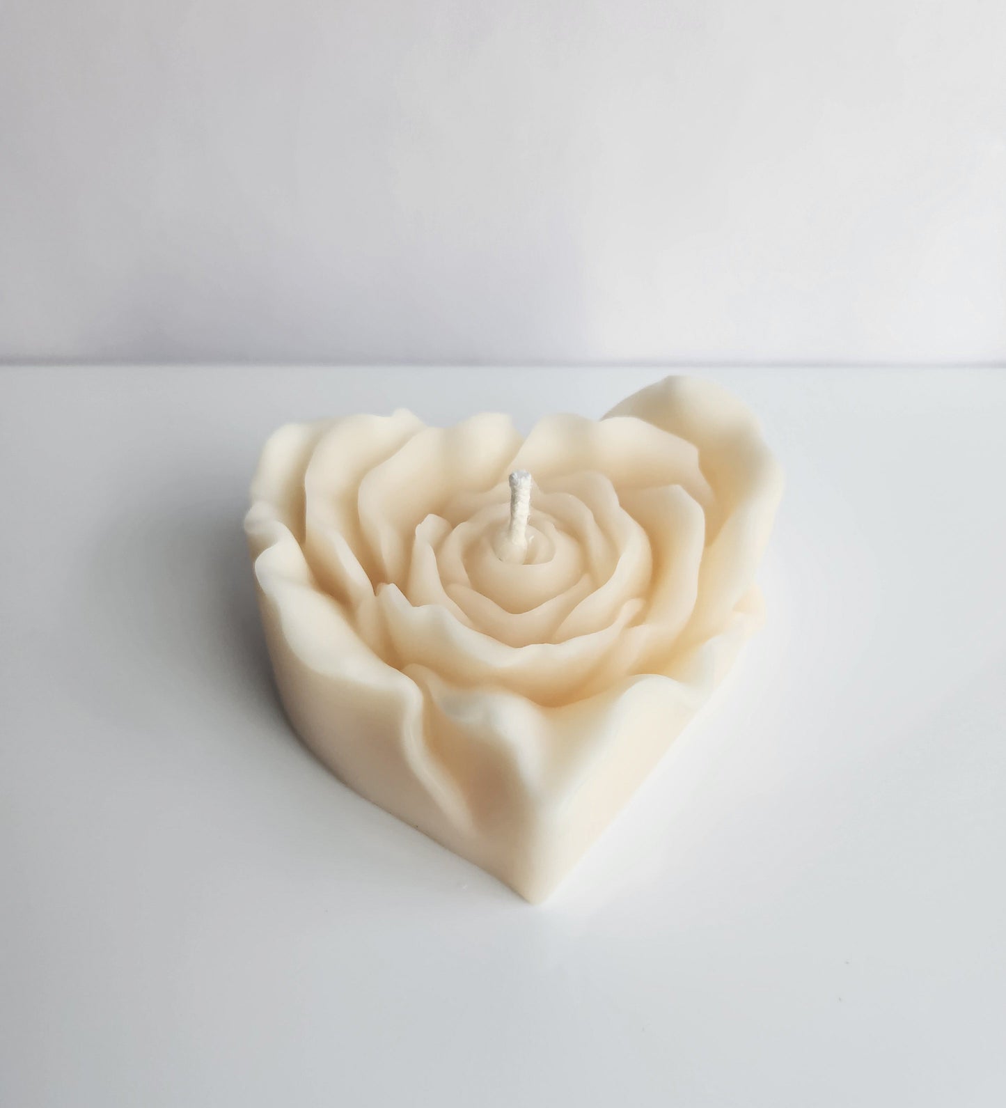 Floral Rose Heart Candle