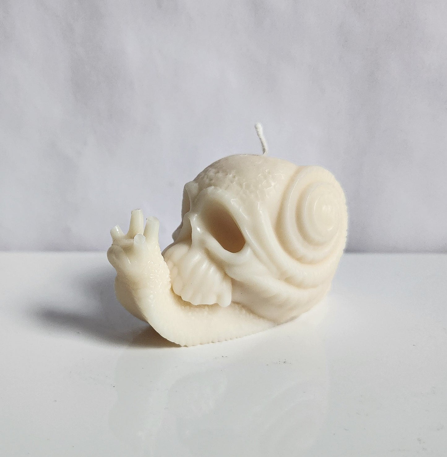 Skull Snail Candle