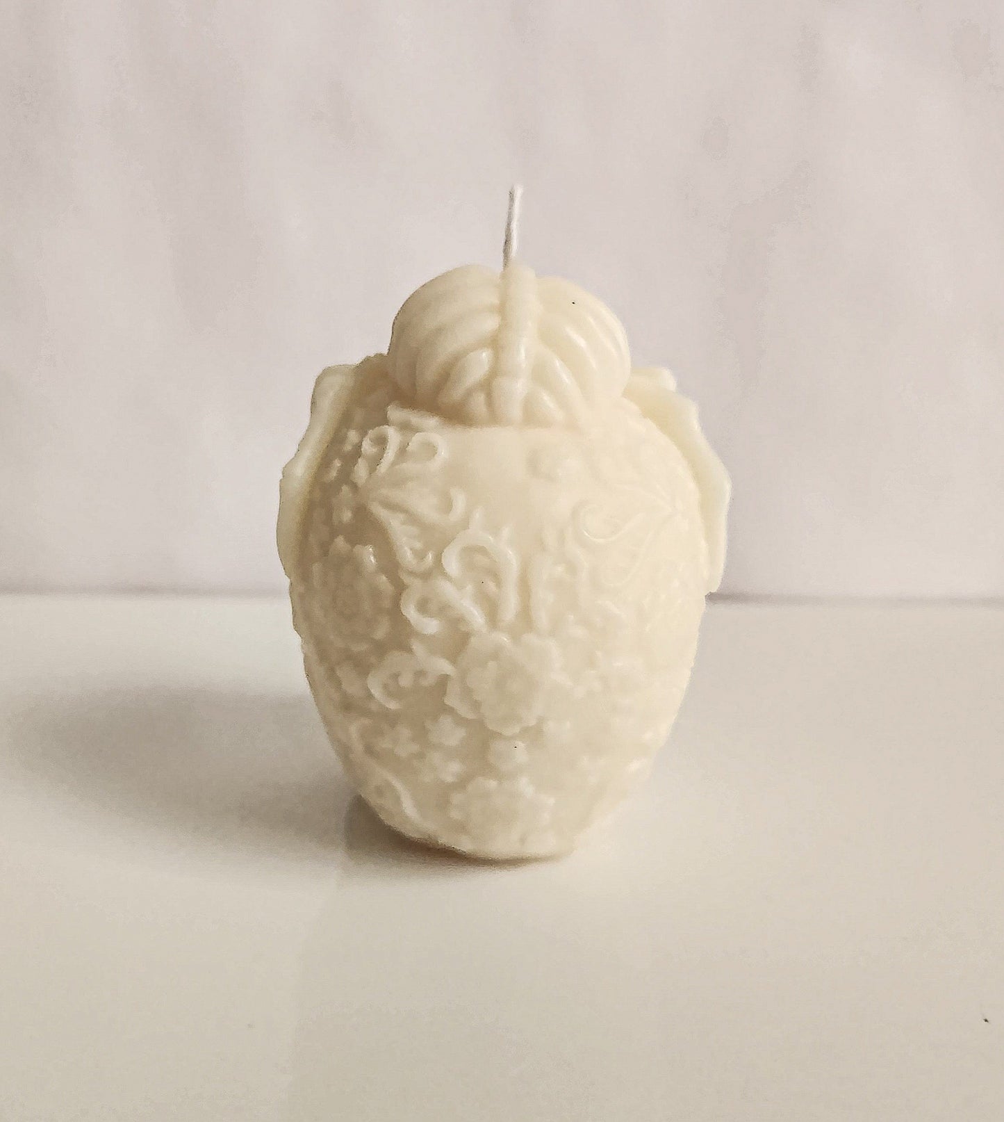 Arachnid Crown Skull Candle (Small)