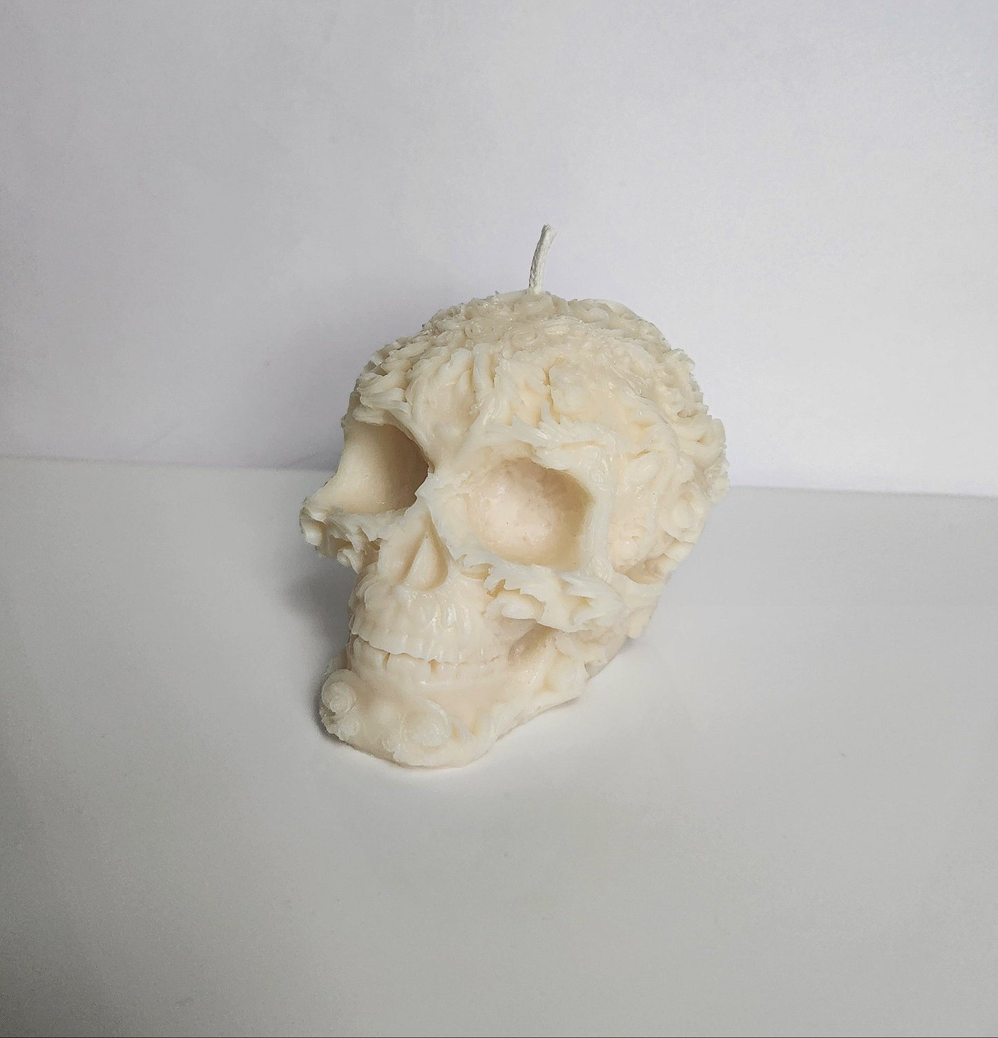 Eternal Elegance Skull Candle