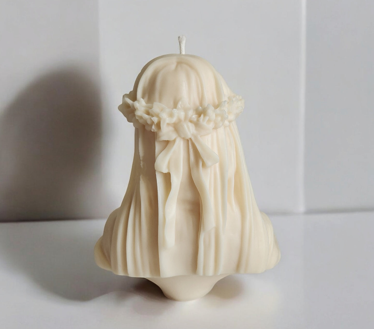 Veiled Queen Candle (Huge)