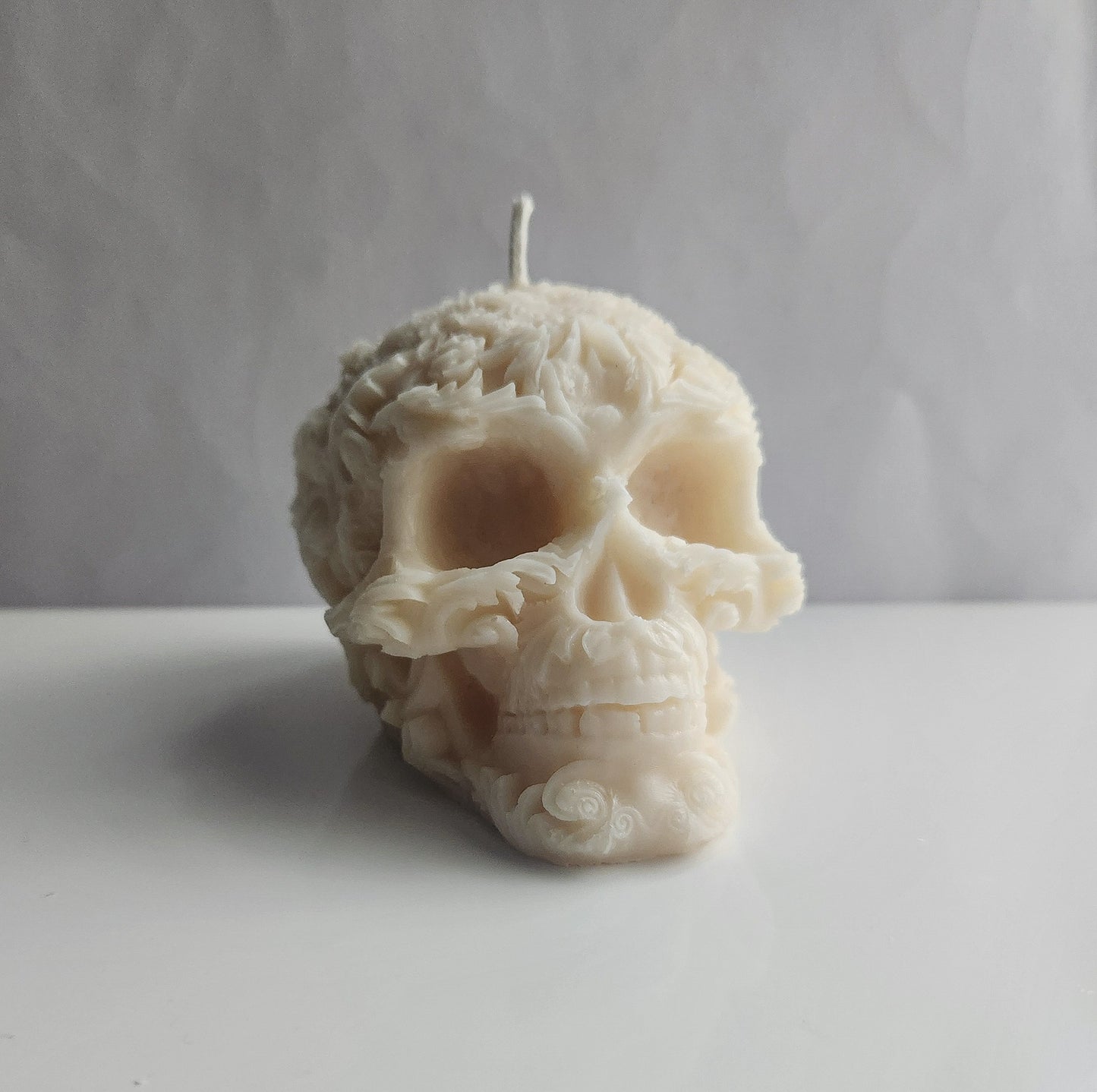 Eternal Elegance Skull Candle