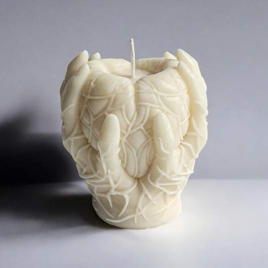 Hearts Thorned Grasp Candle