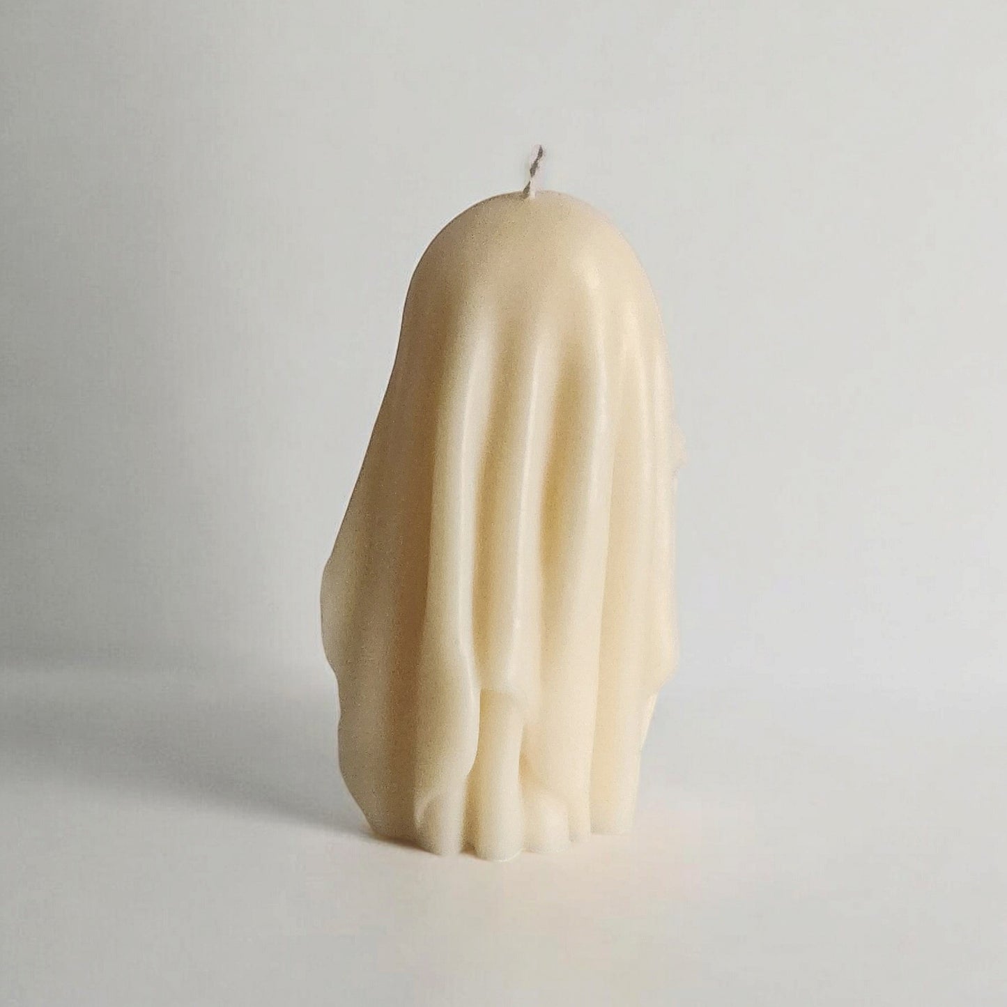 Floral Veiled Beauty Candle