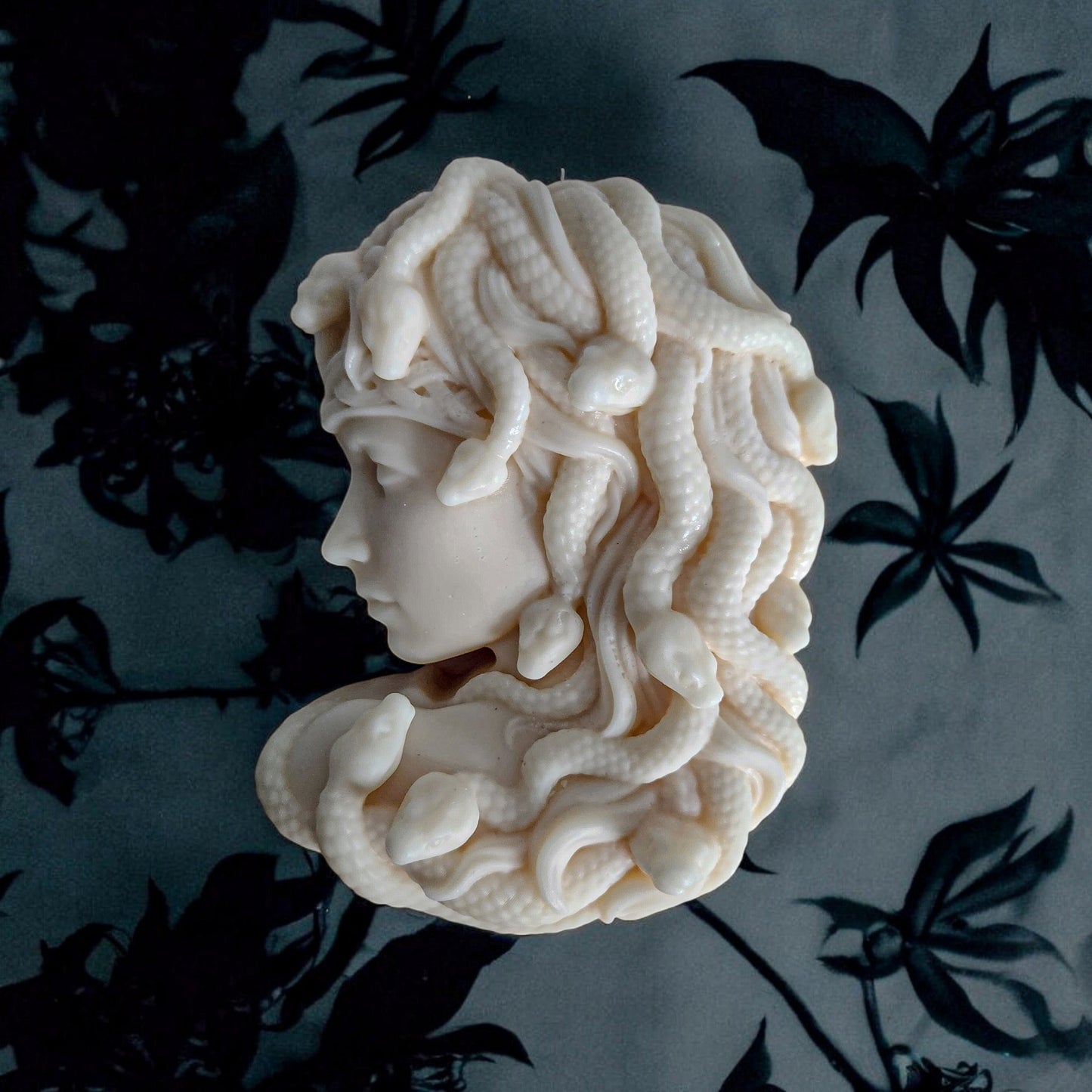 Medusa's Gaze Candle (Large)